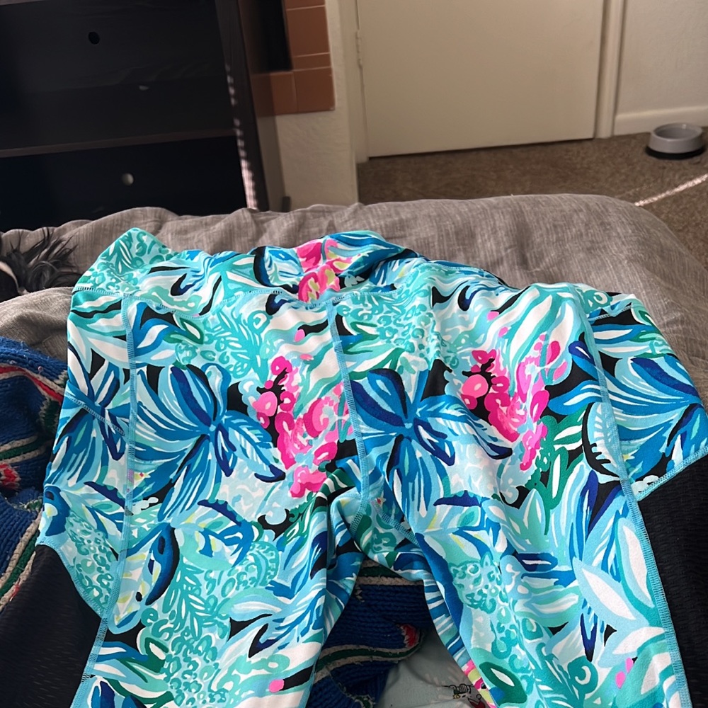 Lilly Pulitzer Luxletic full length leggings in excellent condition
